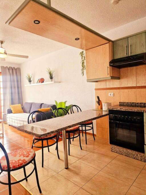 Comfortable Centrally Located Apartment Playa Feñabe Exterior foto